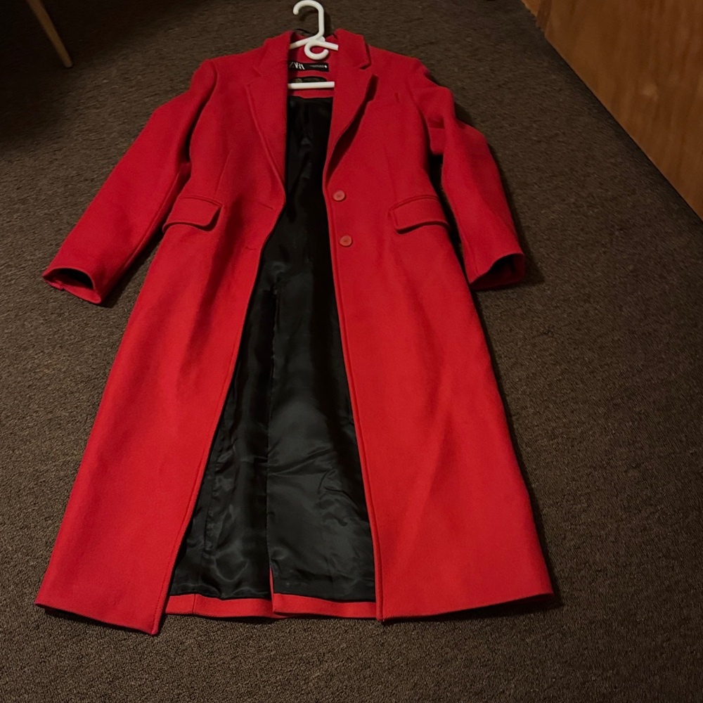 Zara Vibrant Red Trench Coat - new without tag never worn